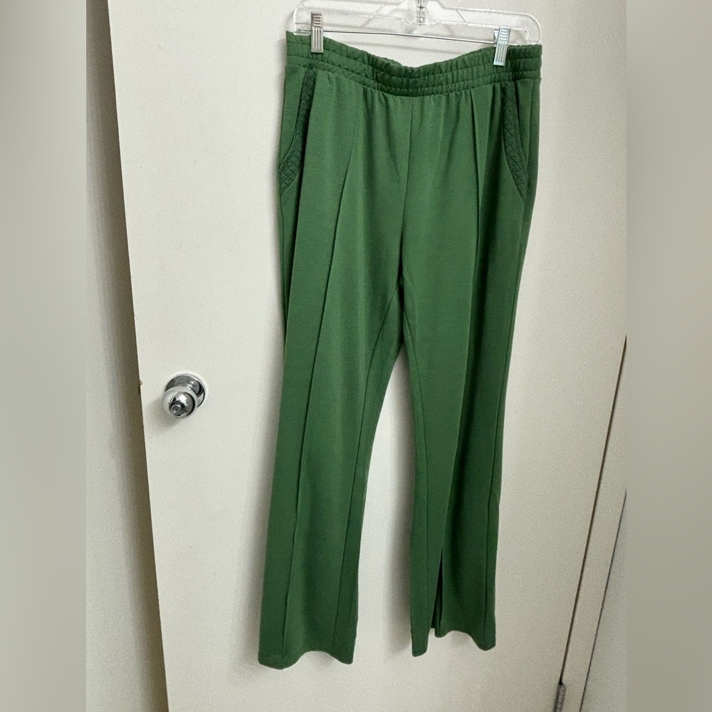 Muk Luks quilted set - Shacket and pull-on pants - Picture 7 of 16
